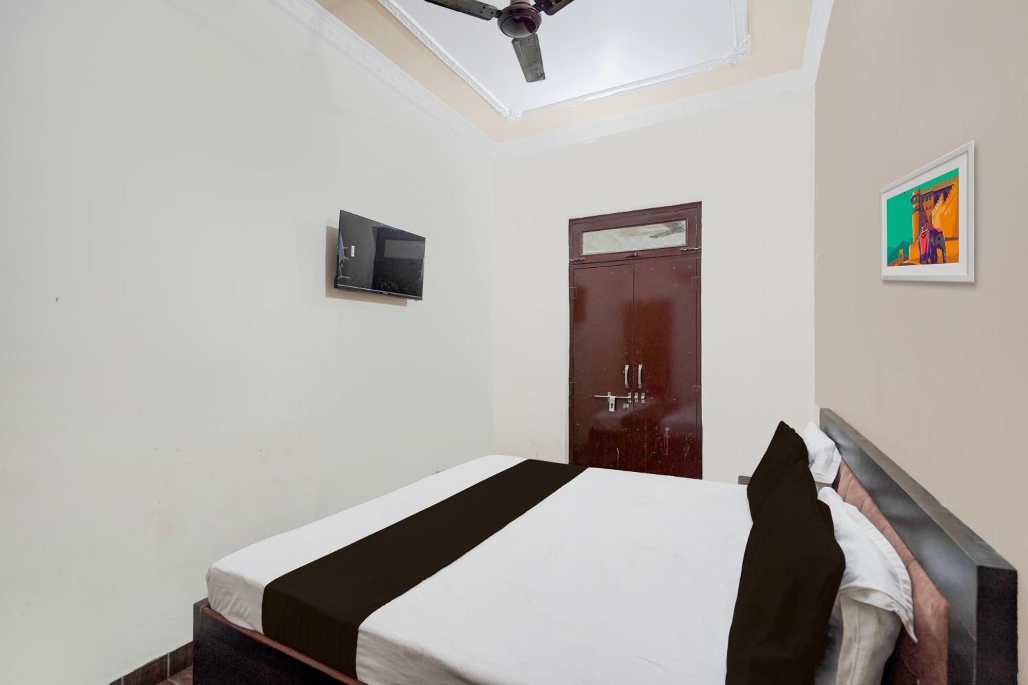 Oyo Hotel Maharaja Palace Meerut Exterior photo